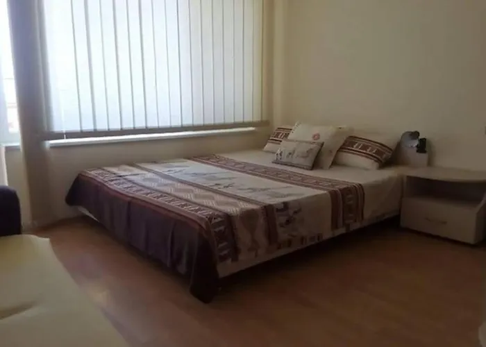 Private In Marina View Apartment