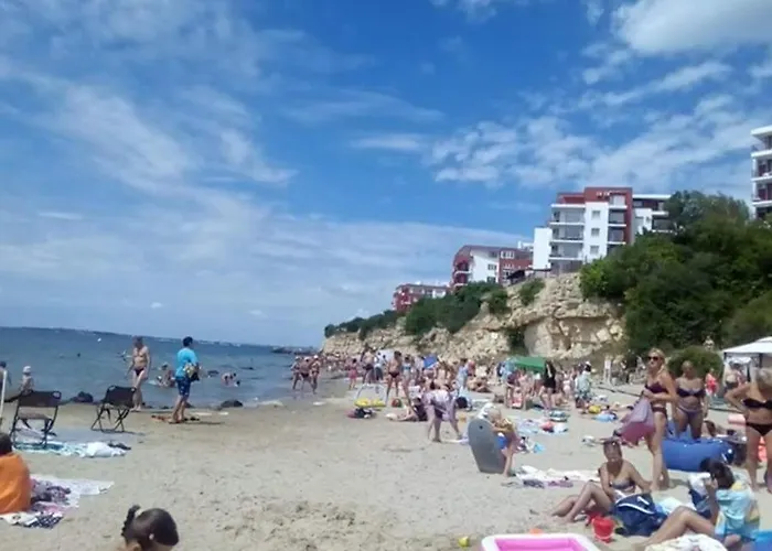 Private In Marina View Apartment Elenite