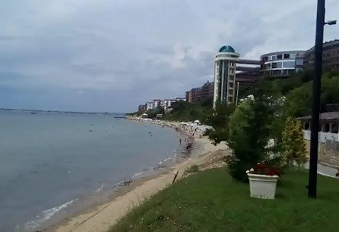 Private In Marina View Fort Beach Apartment *